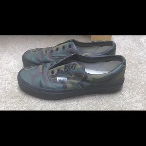 Vans Camo slip ones